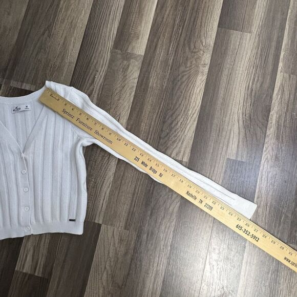 Hollister White Cardigan Size Medium Button Up - Picture 6 of 6